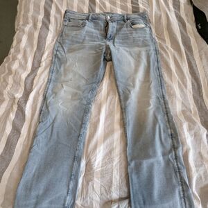 NWOT. Lot of 3 American eagle jeans 38X32